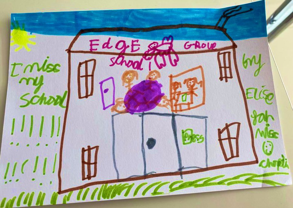 MissChaplin1111's tweet photo. Iβve seen the most adorable pictures, creative videos & presentations, beautiful artwork & dedication from you all!
#KeepSmiling weβre going to get through this & come out even stronger #Resilience πͺπ½#wereinthistogether #missingmyclass ππππ @PPEdgeGrove @EdgeGrove https://t.co/EwI5ZKP8m4