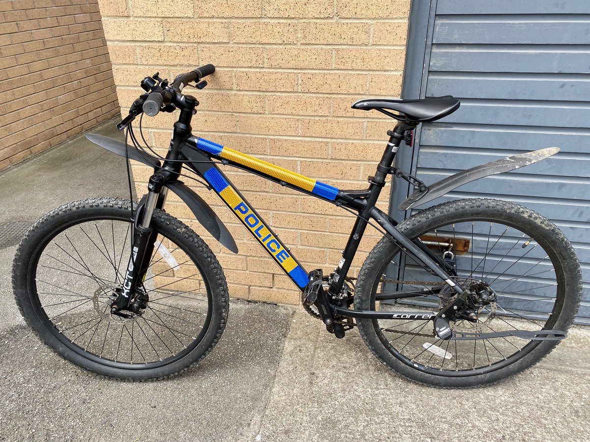 PCDKirkwood's tweet photo. 🚲 | Today’s mode of transport is ready for a shift Policing the #Drypool area of #EastHull #CycleCops #HumbersidePolice https://t.co/Q0fmUrvkkb