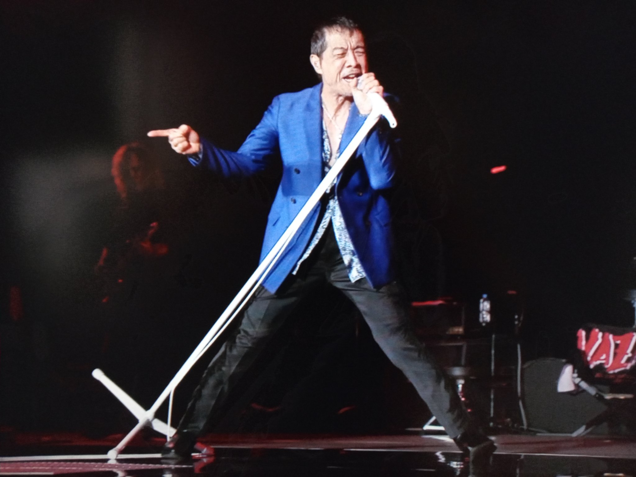 カズモグ 在宅自粛 矢沢永吉69歳記念ライブ Stay Rock 見たよ 普通は古稀の70歳が記念なんだけどロック 69 の 矢沢なので洒落もカッコいい 収録は東京ドームだけど自分的には京セラドーム大阪が思い出深い Usjでライド制覇して乗り物酔い 吉本お笑い