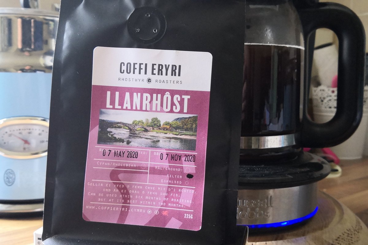 LlanrwstCymru's tweet image. Paned boreuol o goffi Gweriniaeth Llanrwst - y coffi cenedlaethol.
@CoffiEryri #llanrwst #coffi