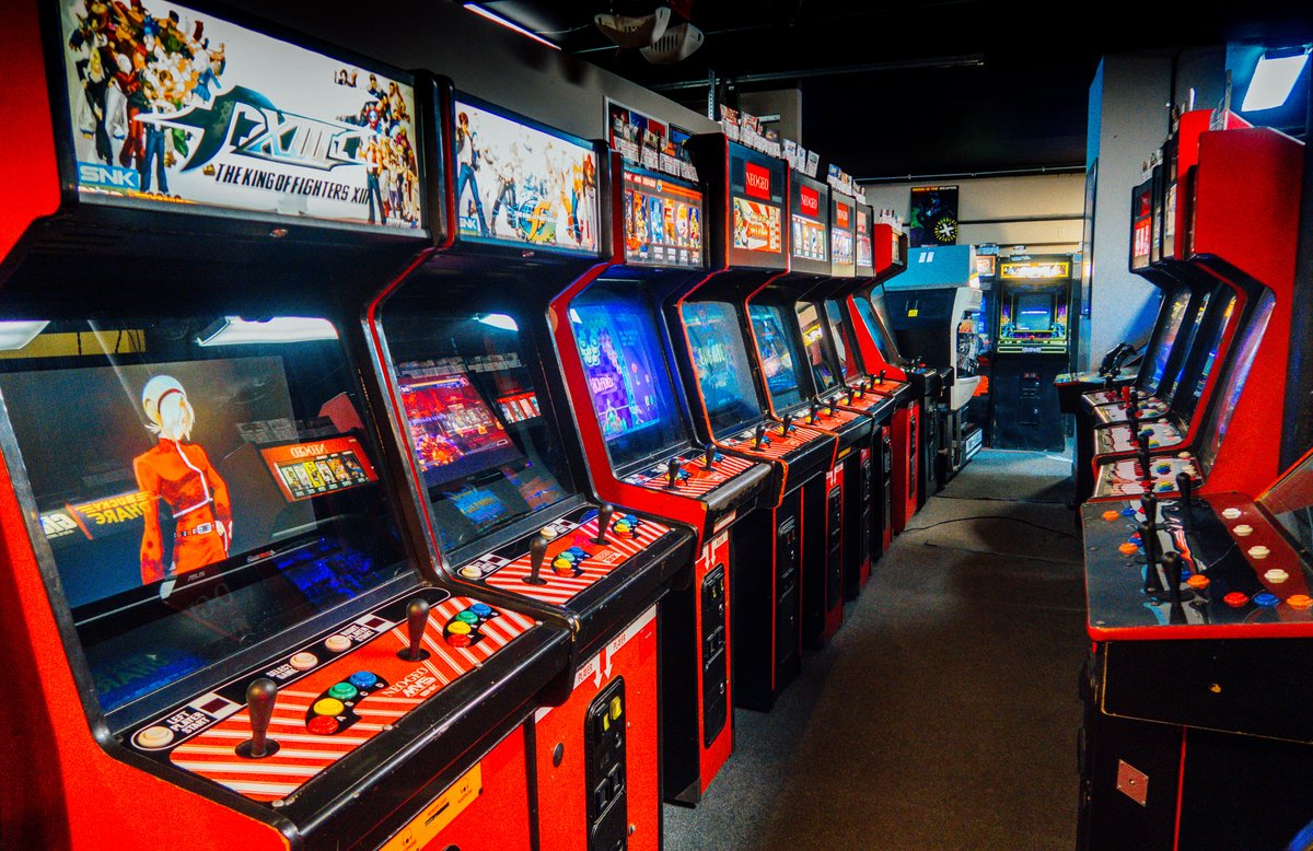 ArcadeDreamsDoc's tweet image. What's the plural form of NEO•GEO? NEO•GEOs? Or: "I  have a shit ton of NEO•GEO....? bit.ly/ArcadeDoc