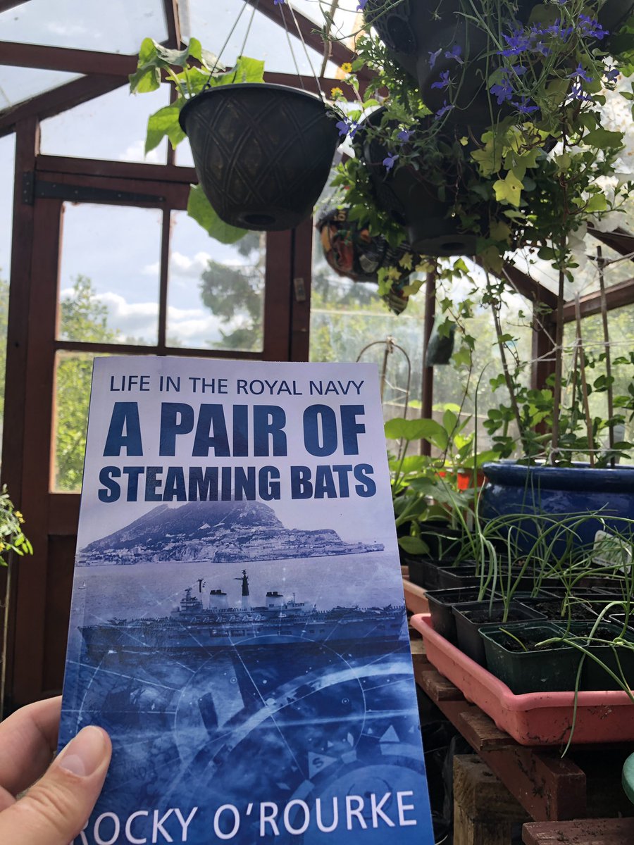 DaveGuyan's tweet photo. This weekends greenhouse reading https://t.co/1zFDmTRGiT
