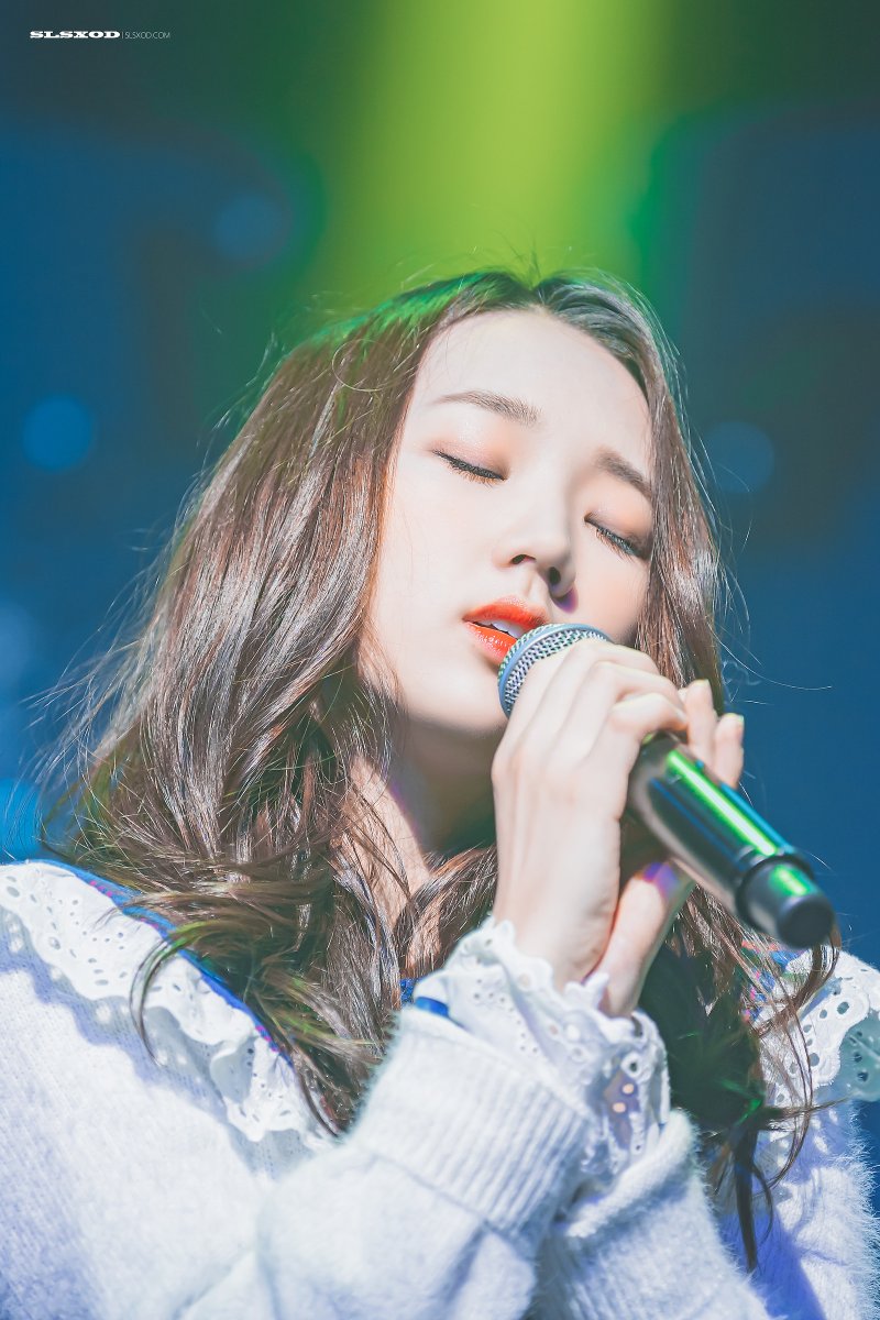 190112 Pre-Show
#Weeekly #위클리 <a href="/_Weeekly/">Weeekly (위클리)</a>
#신지윤 #ShinJiyoon