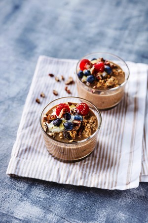 carolbowenball's tweet photo. Wake up well-prepared for a brand new day (whichever one it is). Skinny Latte Protein Overnight Oats is a great start. Recipe on https://t.co/jH4BzVp8gI #bariatriccookery #returntoslender #thebariatricbible #wlsfood #bariatricdiet #BeatTheVirus #wlslife https://t.co/cfYssWfnBm