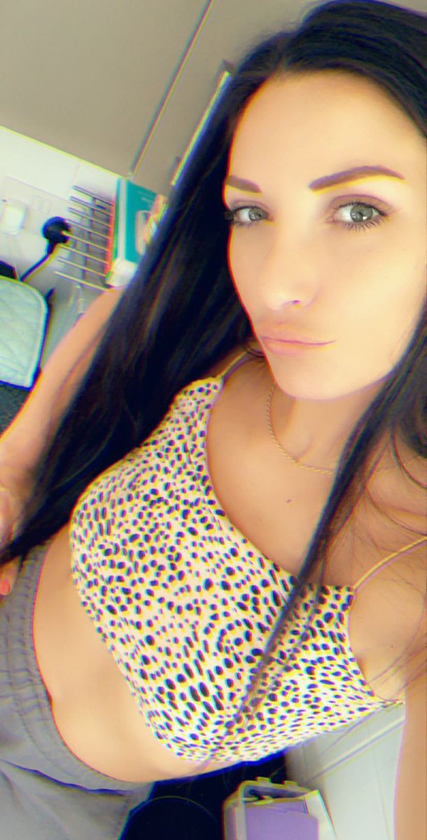 littlemzlethal's tweet photo. Dont get out much 😌 https://t.co/F0vp84CqKu