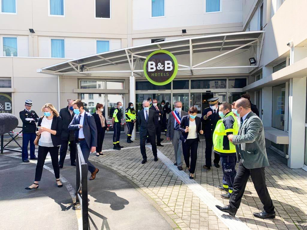 BBHotelsFR's tweet photo. Nous sommes très fiers d'avoir reçu ce matin au B&amp;B HOTEL #Paris Roissy CDG Aéroport, la visite de Madame @AnnickGirardin  , Ministre @lesoutremer. https://t.co/aHx3we878s
