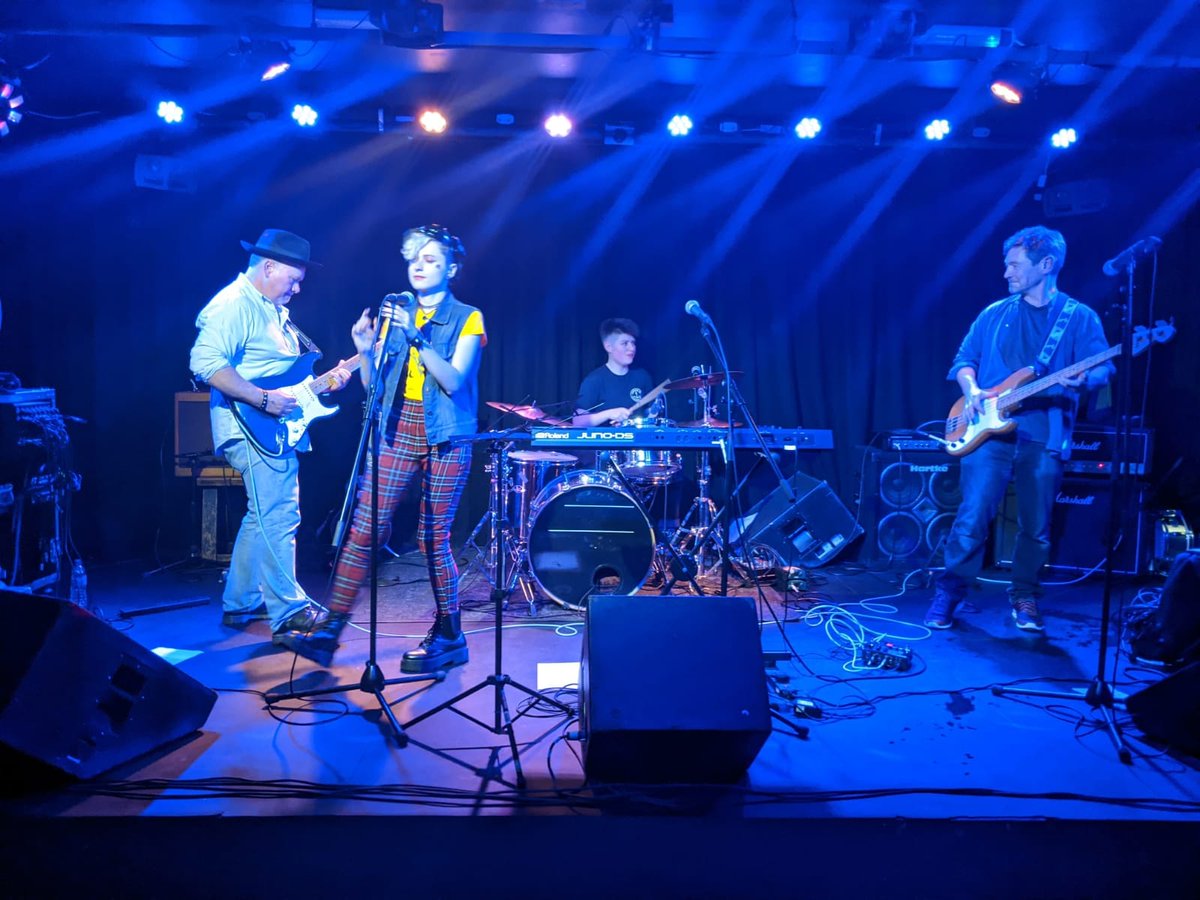 Dreamheads2's tweet photo. Us at @Water_Rats courtesy of @Deadoralive just before we recorded "Star Rider" now available on Spotify, YouTube etc. We recorded 2 other songs as well but you will have to "Wait" a little bit for the next release. Thx for all the support . ⭐🤠🎸
#dreamheads #starrider #single https://t.co/27pdzrGpkR