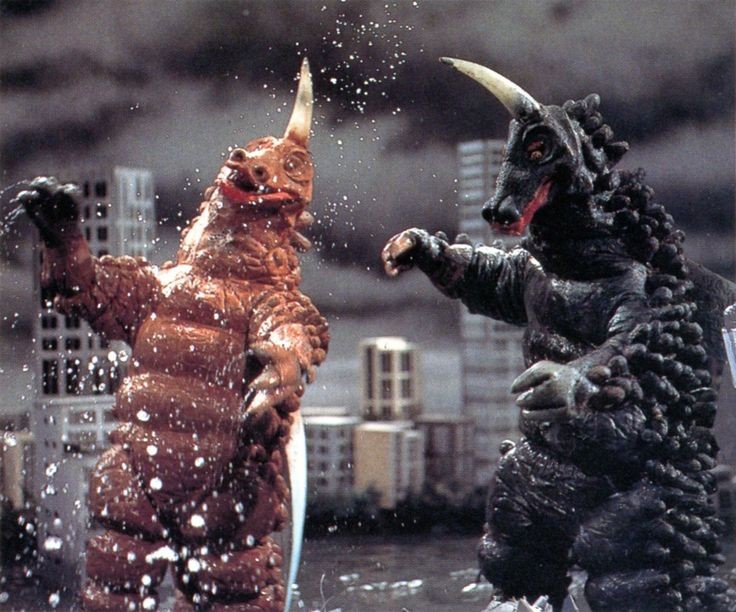 私の好きなウルトラ怪獣第53回目はウルトラマンレオ第1話「セブンが