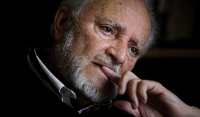 Siempre soñé que serías el presidente de la Tercera República...que la tierra te sea leve Califa