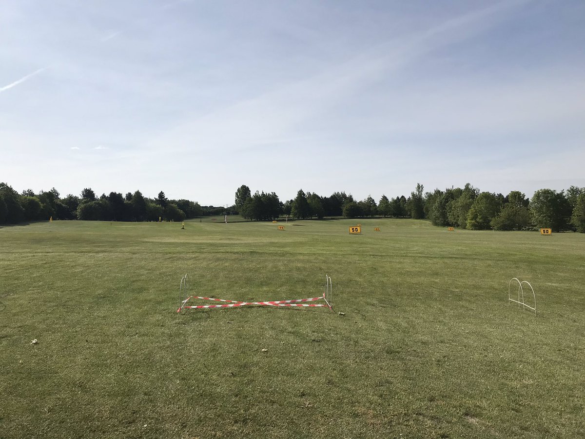 R1Ridsdale's tweet photo. Great news here for our loyal &amp; devoted to golf @WragBarn Members especially after a 8 week lay https://t.co/tjmiDfKgcM of Midday Today,Saturday 16th our Driving Range is Open with New 1 way System &amp; Sanitising marked areas,please read Rules &amp; keep safe #PlaySafeStaySafe 🌈💪 https://t.co/4eXj1HWTO0