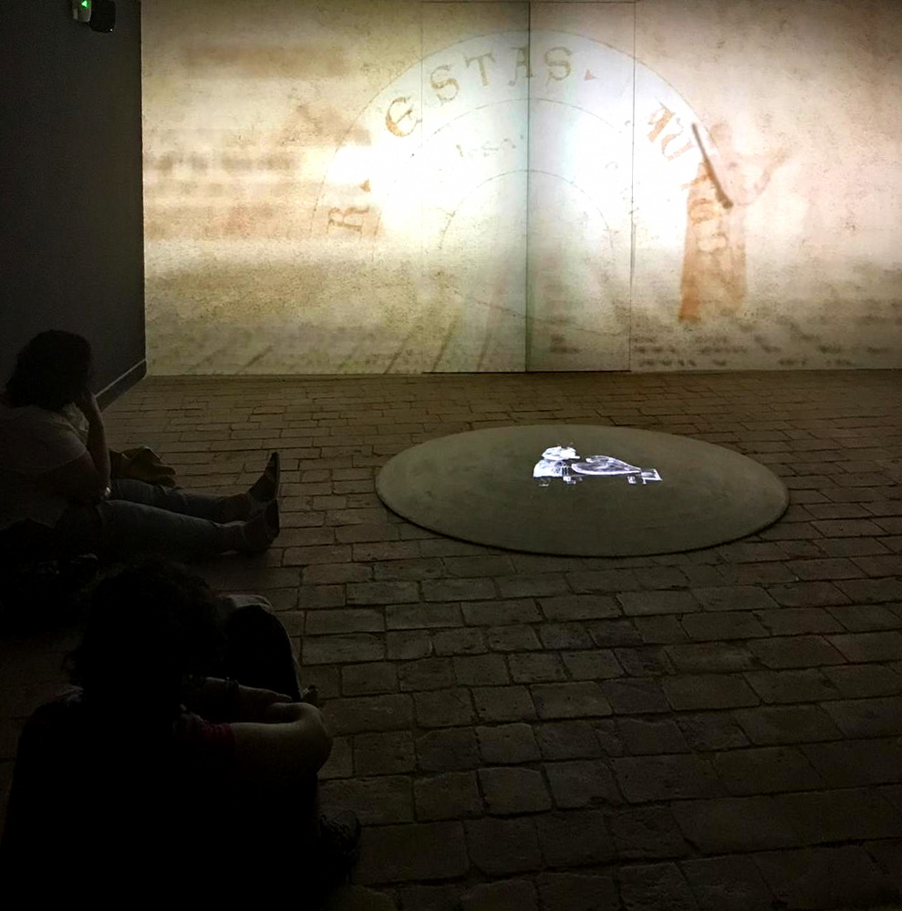 Sempre per #TechnologyMW di #MuseumWeek continuiamo a raccontare la multimedialità presente nel nostro museo.
La tecnologia integrata al nostro percorso di visita ci permette, ad esempio, di fare un viaggio "esperienziale" nel Medioevo.

#tecnologiaMW #CattedralePiacenza