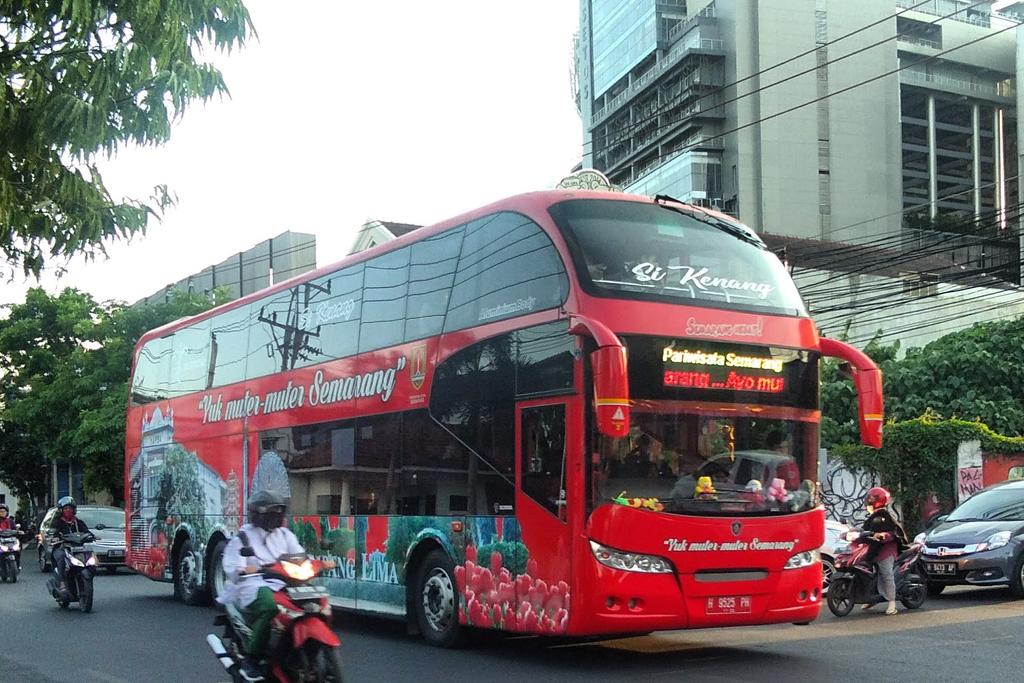 Si Kenang
••••
Yuk muter muter Semarang
Cityliner Double Decker Nusantara Gemilang Karoseri
Scania Bus Indonesia
••••