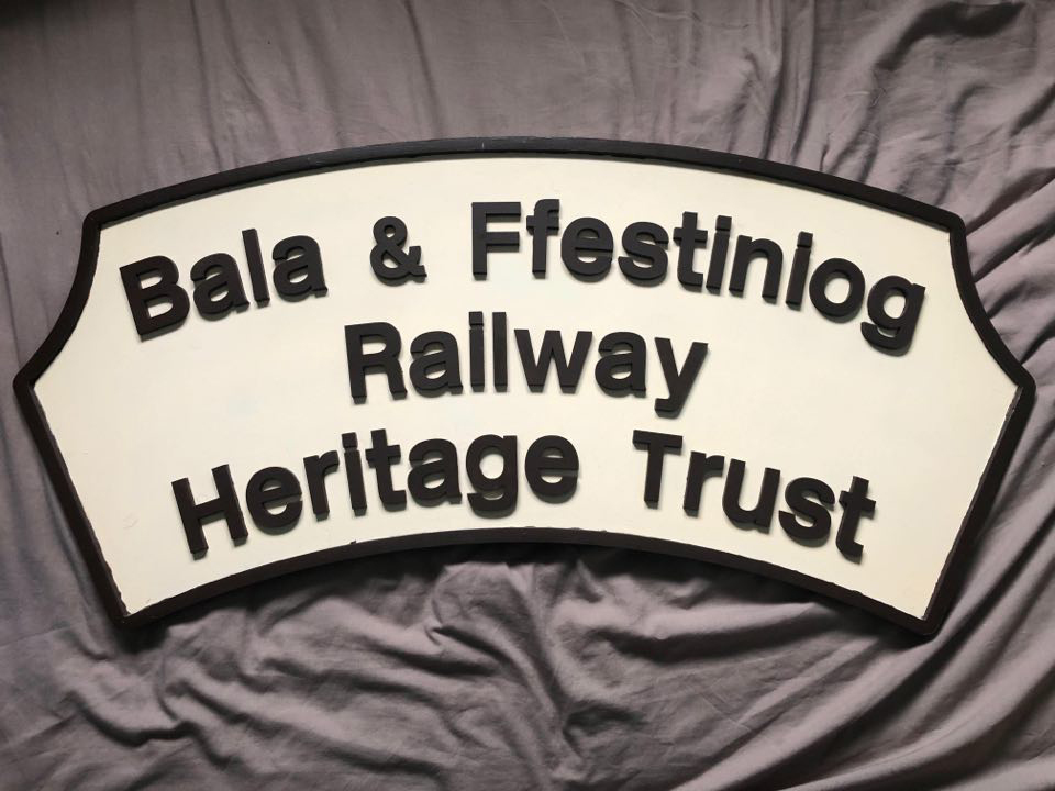 BalaFfestRHT's tweet photo. @YourLaser supplied the Trust with a lovely headboard, a good quality item that should see years of use within the Trust. https://t.co/gLEJLnsSb0