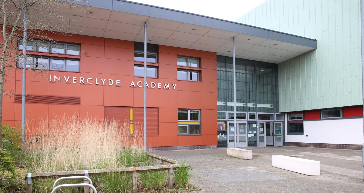 Teachers launch virtual welcome videos for new pupils dlvr.it/RWmGrj