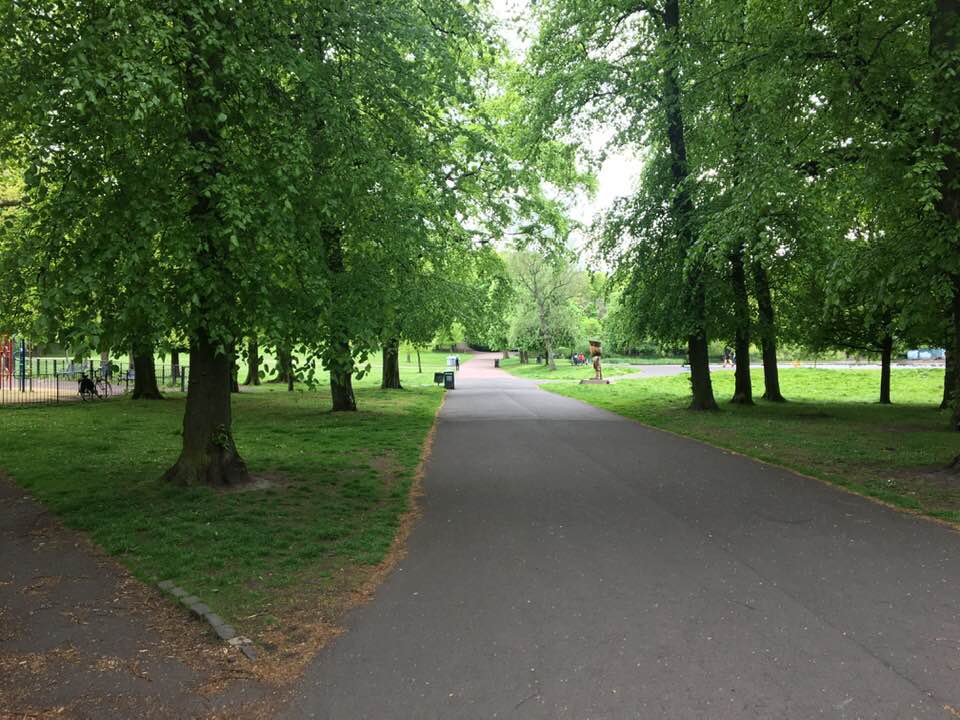 GerryHassan's tweet photo. Queen's Park, Glasgow, 12 noon: supposed time of the ultra-right racist 'UK Freedom Movement' gathering. Not one sight of a fascist anywhere despite @STVNews uncritically promoting. Two police vans &amp; police on the beat having to spend time policing a non-existent protest. https://t.co/SV8vH0AyqF