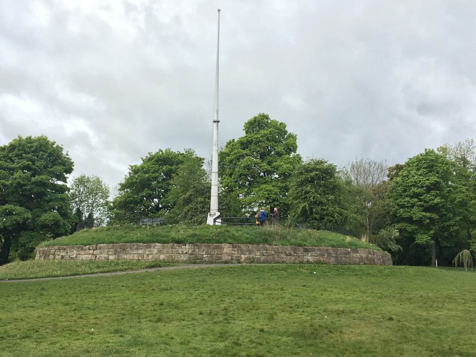 GerryHassan's tweet photo. Queen's Park, Glasgow, 12 noon: supposed time of the ultra-right racist 'UK Freedom Movement' gathering. Not one sight of a fascist anywhere despite @STVNews uncritically promoting. Two police vans &amp; police on the beat having to spend time policing a non-existent protest. https://t.co/SV8vH0AyqF