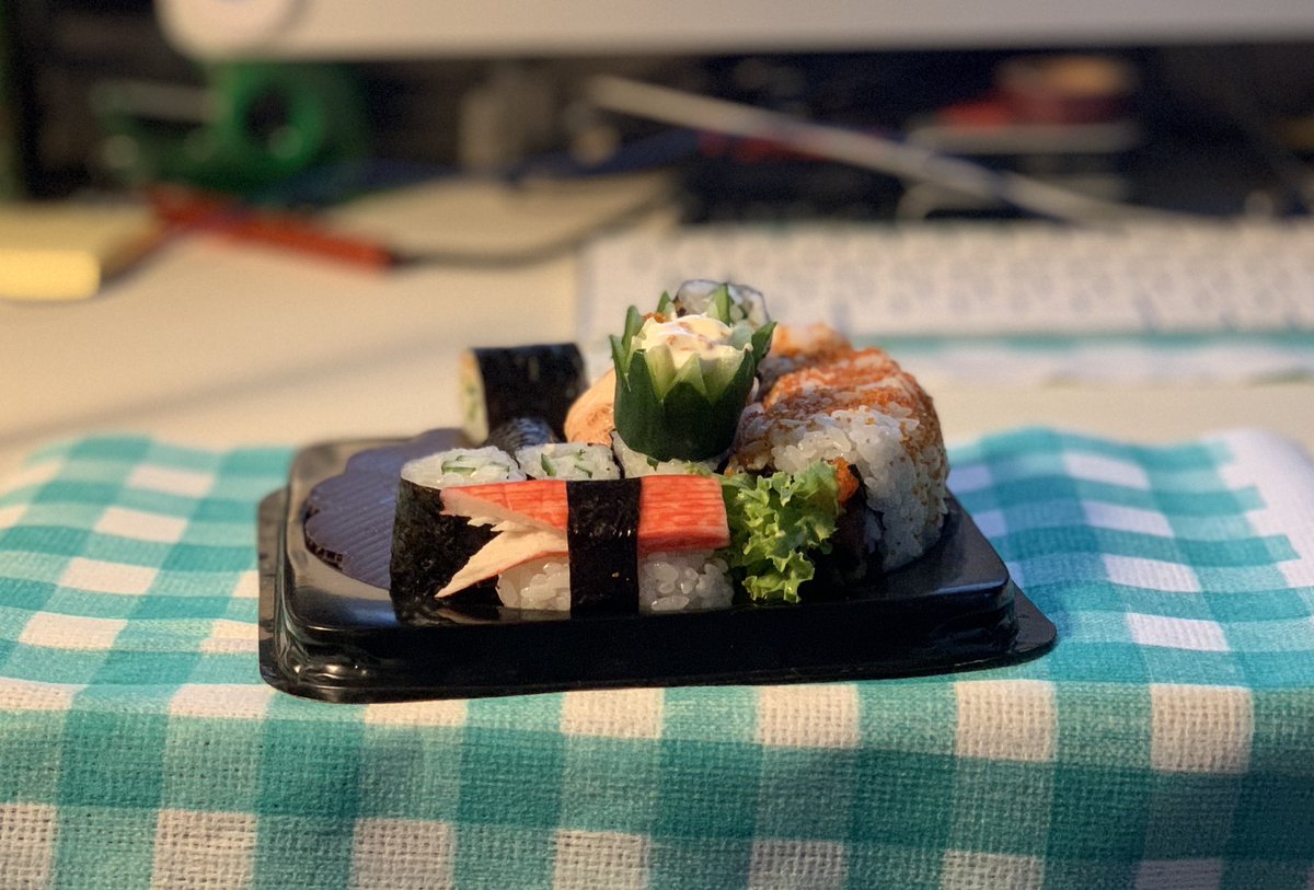 motulz's tweet photo. Buka puasa dengan yg asoy gaes... kayak paket sushi-nya @3wisemonkeys_id nih.. 👍🏼 
Bisa phone / WA order ternyata! huhuy..!

Silakan nih 0812-1177-7746 https://t.co/Lq7jJIL0Kj