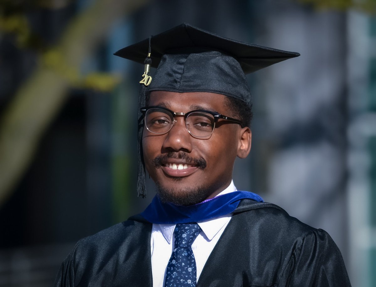 Adah_Tude's tweet photo. Today is his day 🎓 couldn’t be more proud of him because he got his masters 👏🏾👏🏾 https://t.co/kG5el8XL8L