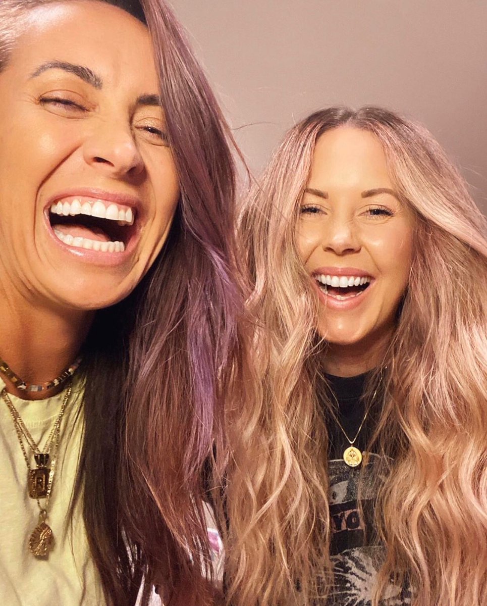 incommon_beauty's tweet photo. Looking for something new to do in the Q?? Take it from @NikkiLee901 &amp;  @RiawnaCapri &amp; dye your hair a fun TEMPORARY color🌈to spice up your look (or hide your grown out roots, either way it works! 😉) Which color would you choose? Purple like Riawna 💜 or pink like Nikki? 💖 https://t.co/VLI9dr3c23