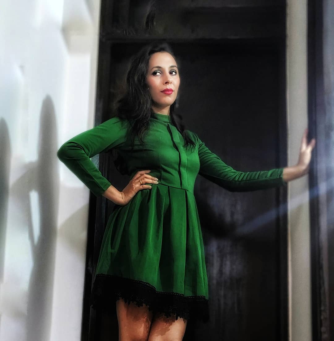 'I think I look great in green, and I'm going to start wearing more green.'😉💚💚💚🙌😋
#greendress #greendresses #blacklace #fullsleeve #skaterdress #partywear #shortdresses #elegantdresses #fashion #fashionblogger #dresses #partydresses #style #influencers
