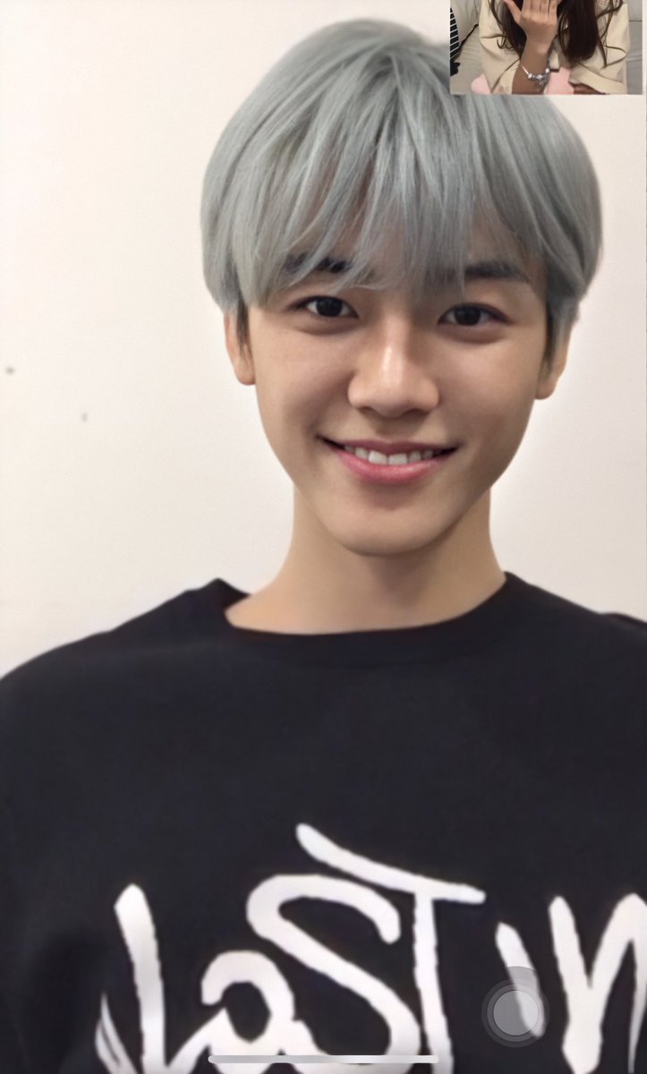 อันนี้ลงให้ไม่ใส่เครดิตให้รูปนึงค่ะ ใครเก่งฟตชลบเราตรงมุมขวาบนออกได้เลยค่า555