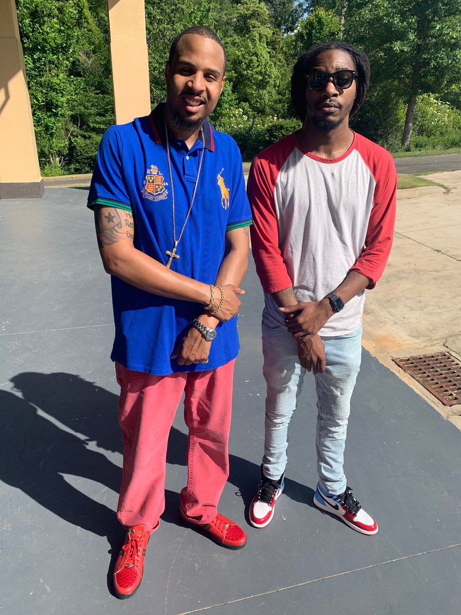 RollingWeave's tweet photo. New video starring @Im_OfDaCrew on the way.
#internationalrob #rollingweavestore #uprightnow #2cents #youdeservethebest https://t.co/8g2MAOmzhj