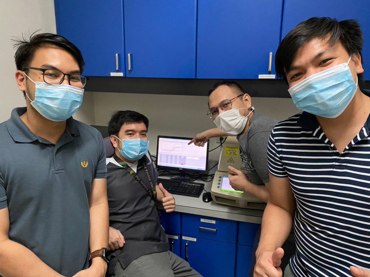 jots22's tweet photo. After 8 hours of extraction and preparation of the master mix, we have a successful run for today! Good controls and curves! Thank you to our kind-hearted and beautiful medical technologists for guiding us and for their long patience! We are ready for #MassTestingPH #BeatCOVID19 https://t.co/38UnCPxcEU