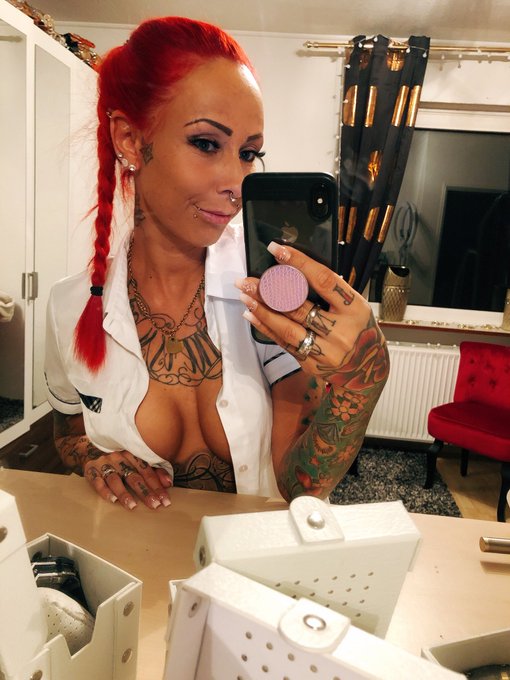 Sch&ouml;nes Wochenende meine Lieben 🥰 Was macht ihr denn heute bei dem kack Wetter? Ich werde mir gleich