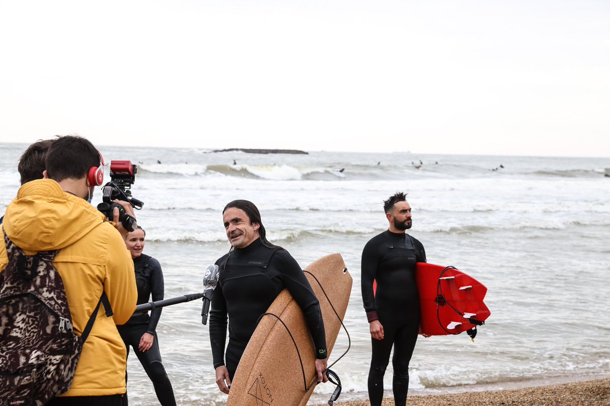 Première réaction à la sortie de l’eau ce matin à 7 h à la Grande Plage de Biarritz : c’est tellement bon de retrouver l’océan ! 

Sourire jusqu’aux oreilles pour la journée. 

📸 <a href="/etchegoyen1/">Marie Etchegoyen</a>