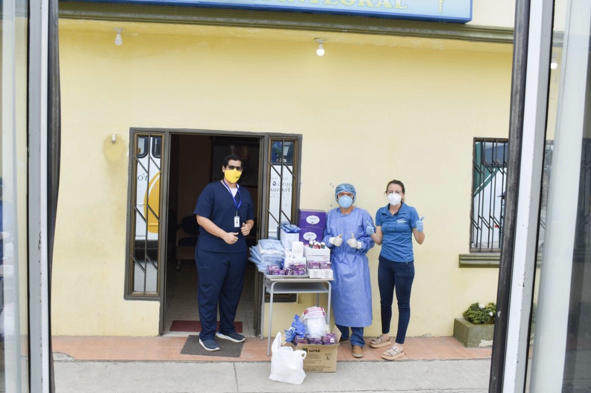 FundacionYLE's tweet photo. Primera entrega de insumos al centro médico Bio-medic en Chongón y al consultorio González en la Isla Trinitaria. Gracias a sus donaciones estos centros podrán atender a más personas y salvar vidas. ¡Anímate y dona! ¡Pequeñas acciones logran grandes cambios!
#YLFE #COVID19 https://t.co/Y4dMYnCNxe