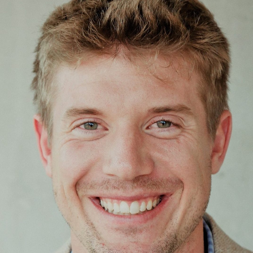 RodeTrips's tweet image. A competitive powerlifter, a Canada Games hockey player, a finalist on @CBC’s Canada’s Smartest Person in 2014, and that’s not even scratching the surface! #RodeTrips @__LegenDaryl 

Apple: podcasts.apple.com/ca/podcast/rod…
Spotify: open.spotify.com/episode/6zlTlD…