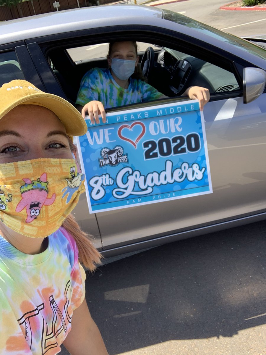 Had a great time yesterday passing out lawn signs and t-shirts to our 8th graders. We love you all! If you missed your pickup time on Friday, be sure to tell the front office when you come by next week to get your things from your PE locker! <a href="/PowayUnified/">Poway Unified</a>