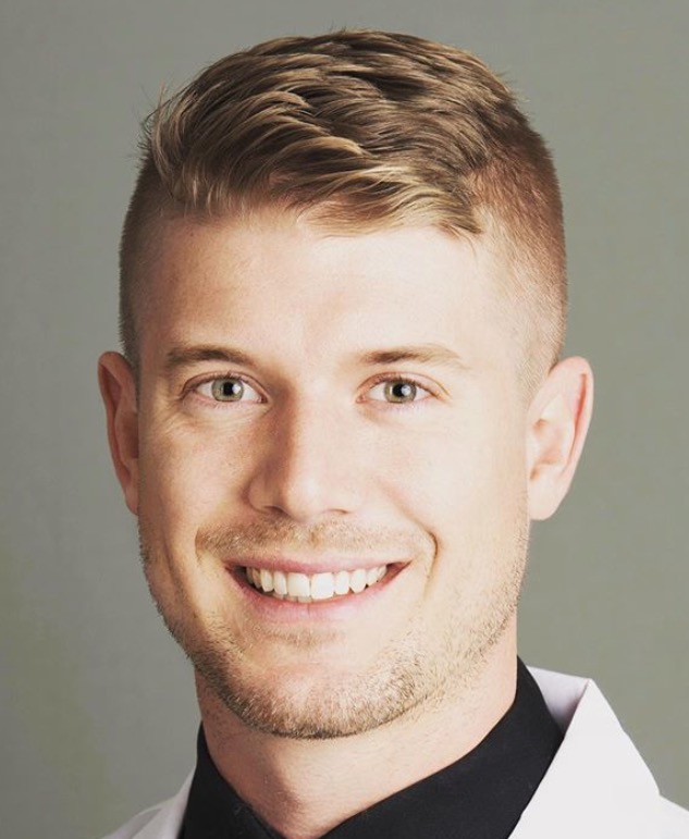 RodeTrips's tweet image. Our guest on episode 7: Dr. Daryl Dillman, Orthopedic Surgeon &amp;amp; Assistant Professor of Orthopedic Surgery and Rehabilitation at the @UChicago! #RodeTrips #skeletonrepairman @__LegenDaryl anchor.fm/rodetrips