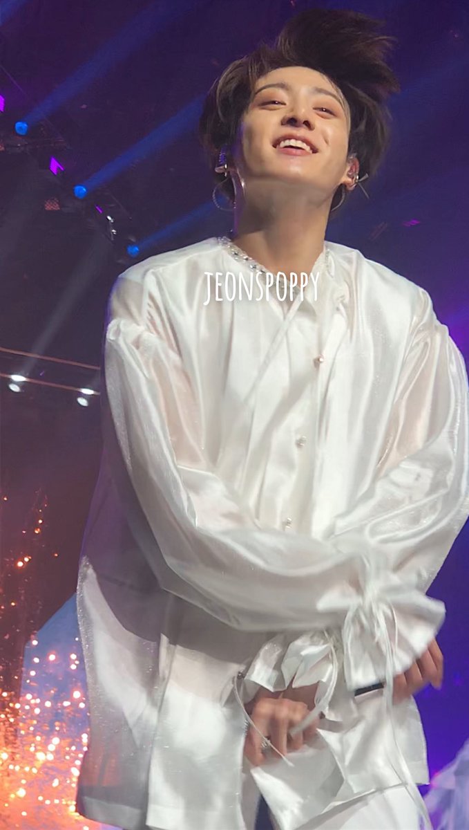 -jungkook pictures taken by fans at concerts a thread