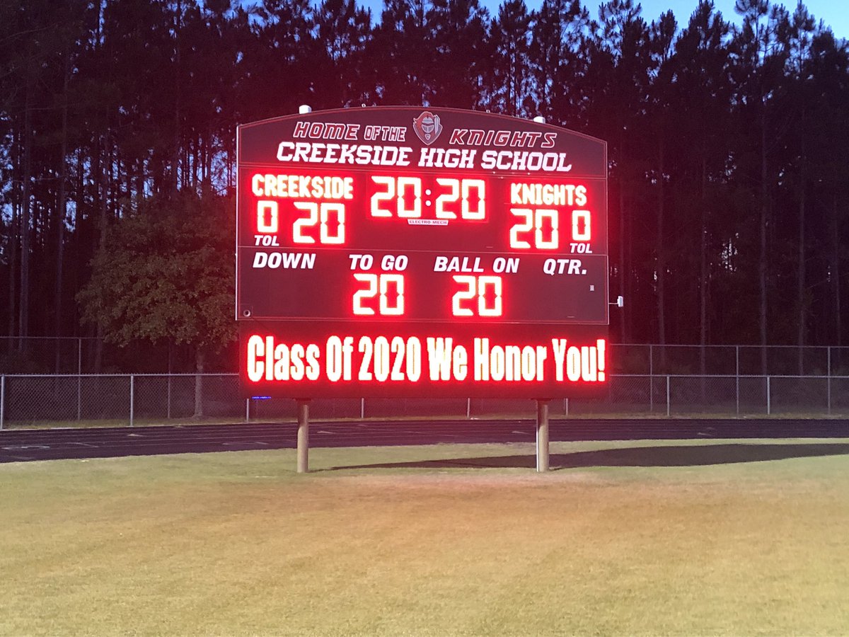 Creekside_fb's tweet photo. #ALLIN2019 One Last Time! It was a beautiful evening celebrating our 2020 Seniors! We are gonna miss those 14 @Creekside_fb players and all our @CreeksideATH Student Athletes!  #WorkToWin https://t.co/9qwNKZg9YX