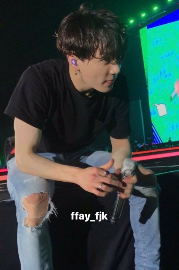 -jungkook pictures taken by fans at concerts a thread