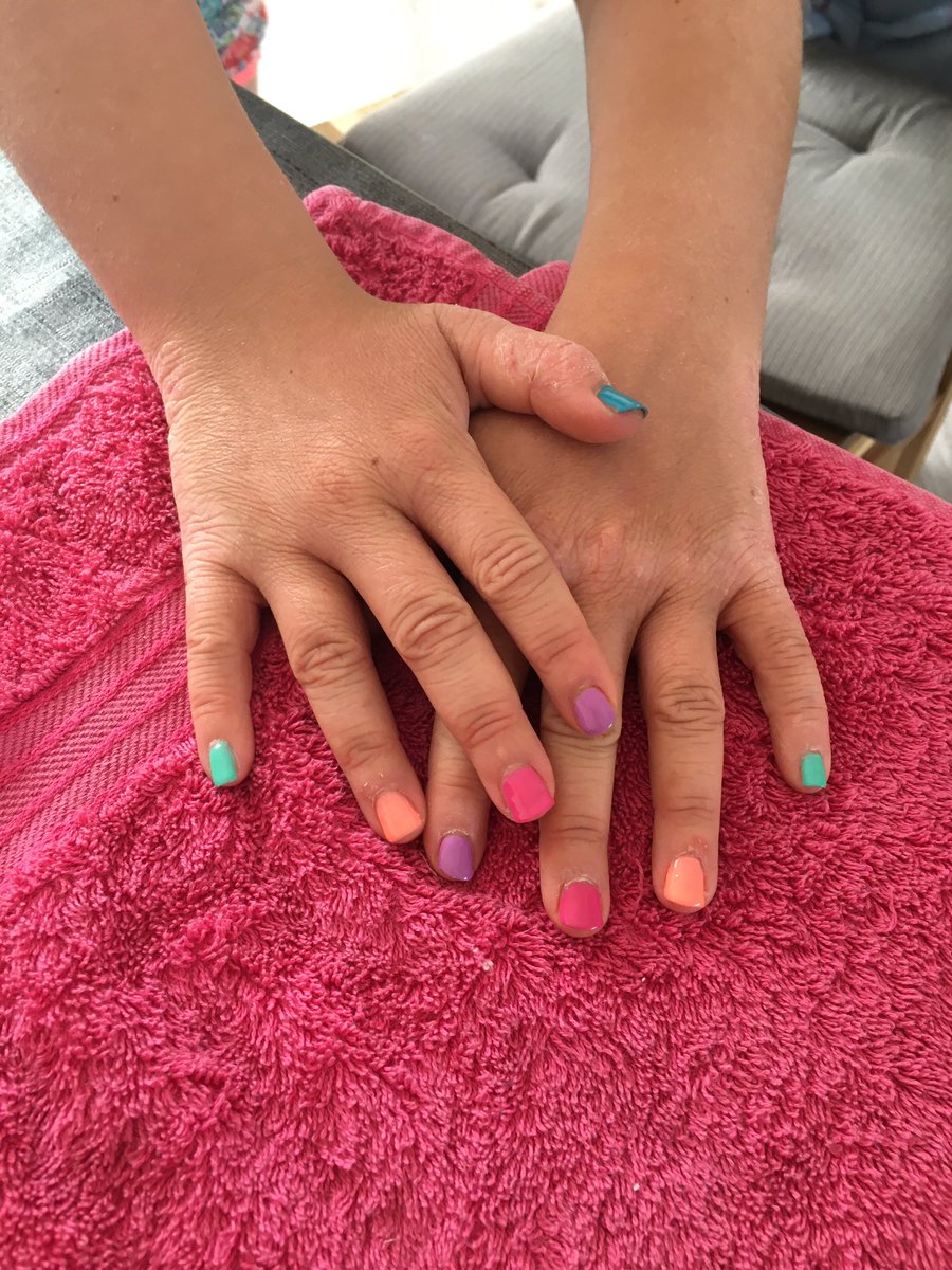 GravattTracy's tweet photo. @DockrellMiss Today is all about rainbow nails 🌈 https://t.co/SWlVZjyAeT