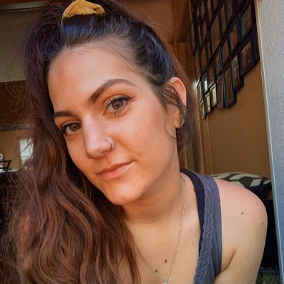 alexameows's tweet photo. #NewProfilePic https://t.co/hoxc3FDfEJ