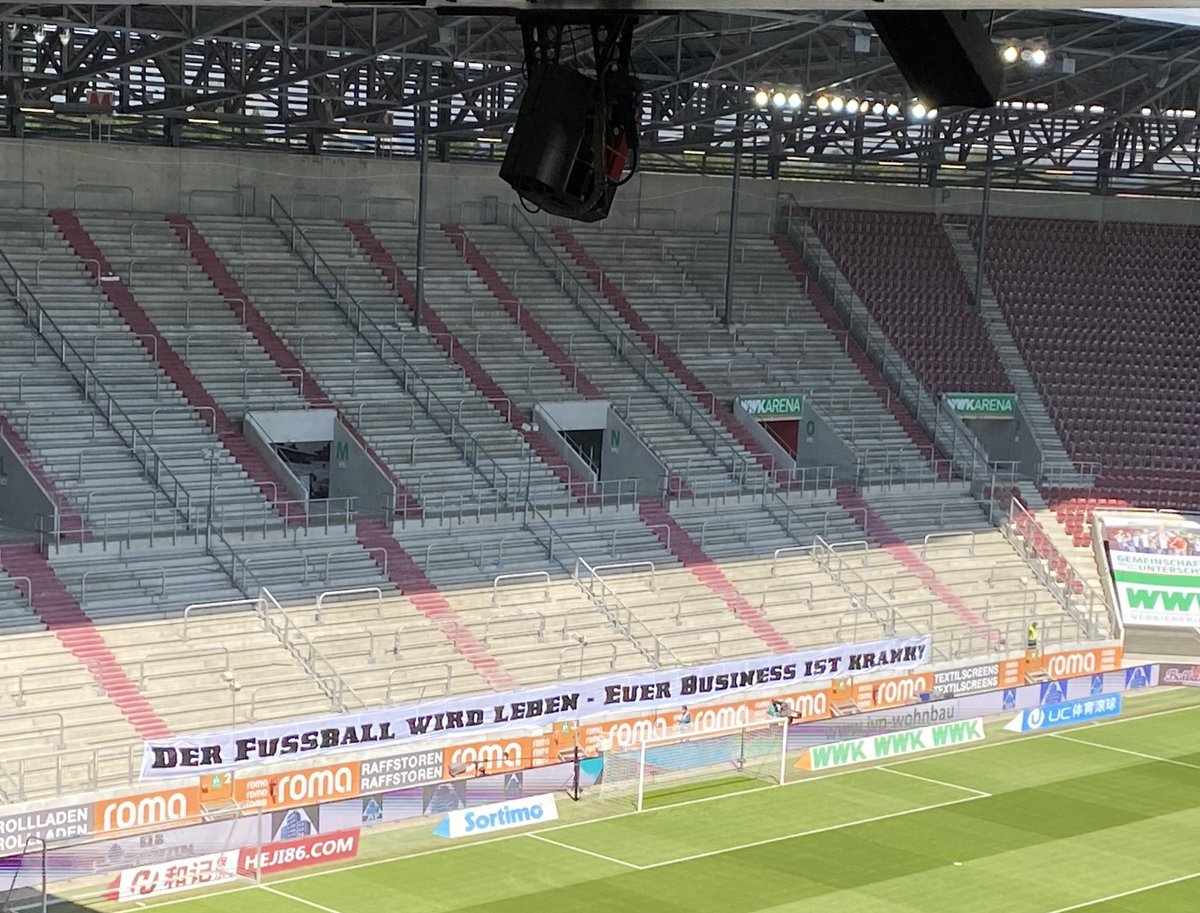 UltrasNation's tweet photo. Köln / Augsburg / Karlsruhe alle mit klaren Botschaften heute! 👏🏻

Fußball ohne Fans ist nichts. https://t.co/wsSRQMEZ0g
