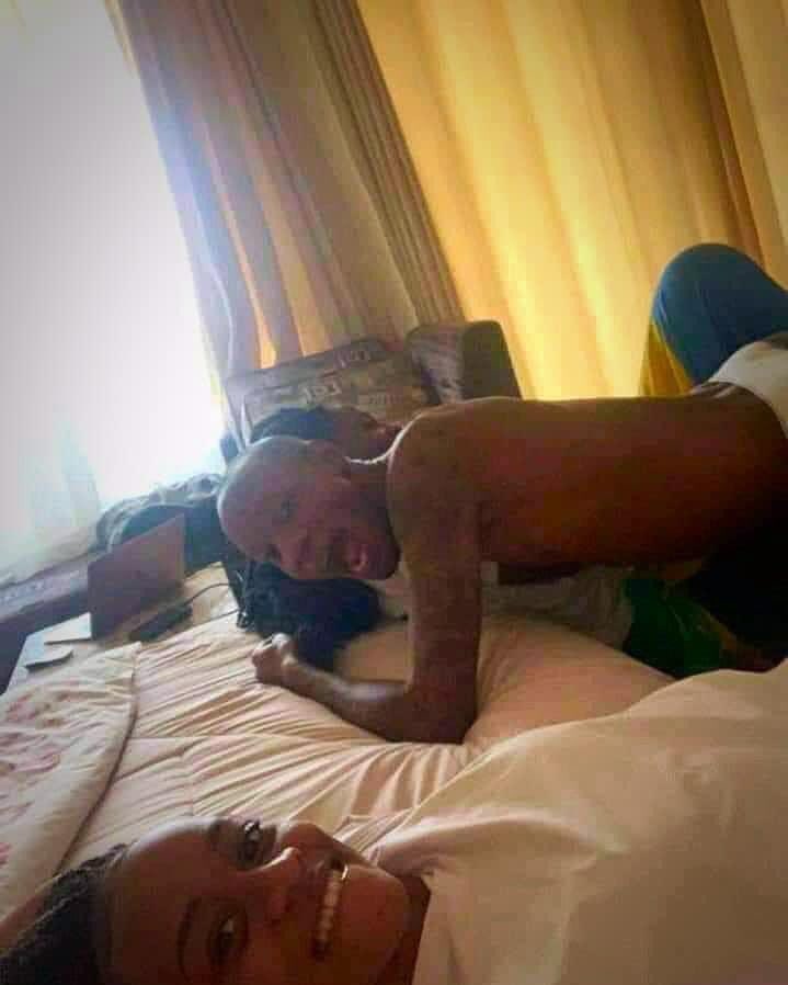 able273's tweet image. Ok Brian white cld b wrong but still this pic communicates a lot .. Take a close look at tht.... If u see this to u does it look like these gals Wea being forced into s*x.
Hahahaha God shld have mercy on our young generation..
@MASAJJAGE