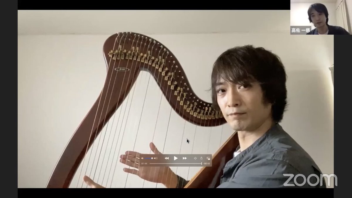 微熱 1 ハープ高佐のドヤ顔 2 ハープ高佐への拍手の途中でフリーズしてしまい 背景とあいまって参拝客になるオジェ 3 死体役メイクのまま待機する高佐 弁当 このあとオジェが食べるそうです ザ ギース 第4回ギーストーク配信 T Co 微熱 1 ハープ高佐のドヤ顔 2 ハープ高佐への拍手の途中でフリーズしてしまい 背景とあいまって参拝客になるオジェ 3 死体役メイクのまま待機する高佐 弁当 このあとオジェが食べるそうです ザ ギース 第4回ギーストーク配信 T Co