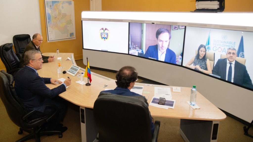 IvanDuque's tweet photo. Sostuvimos productiva reunión virtual con @pololikashvili, Secretario General de OMT @UNWTO, y @MincomercioCo @jrestrp. Acordamos plan de apoyo para reactivación del sector e implementación de certificación de sello de bioseguridad, y mejoramiento de competitividad turística. https://t.co/7OxilCSGPq