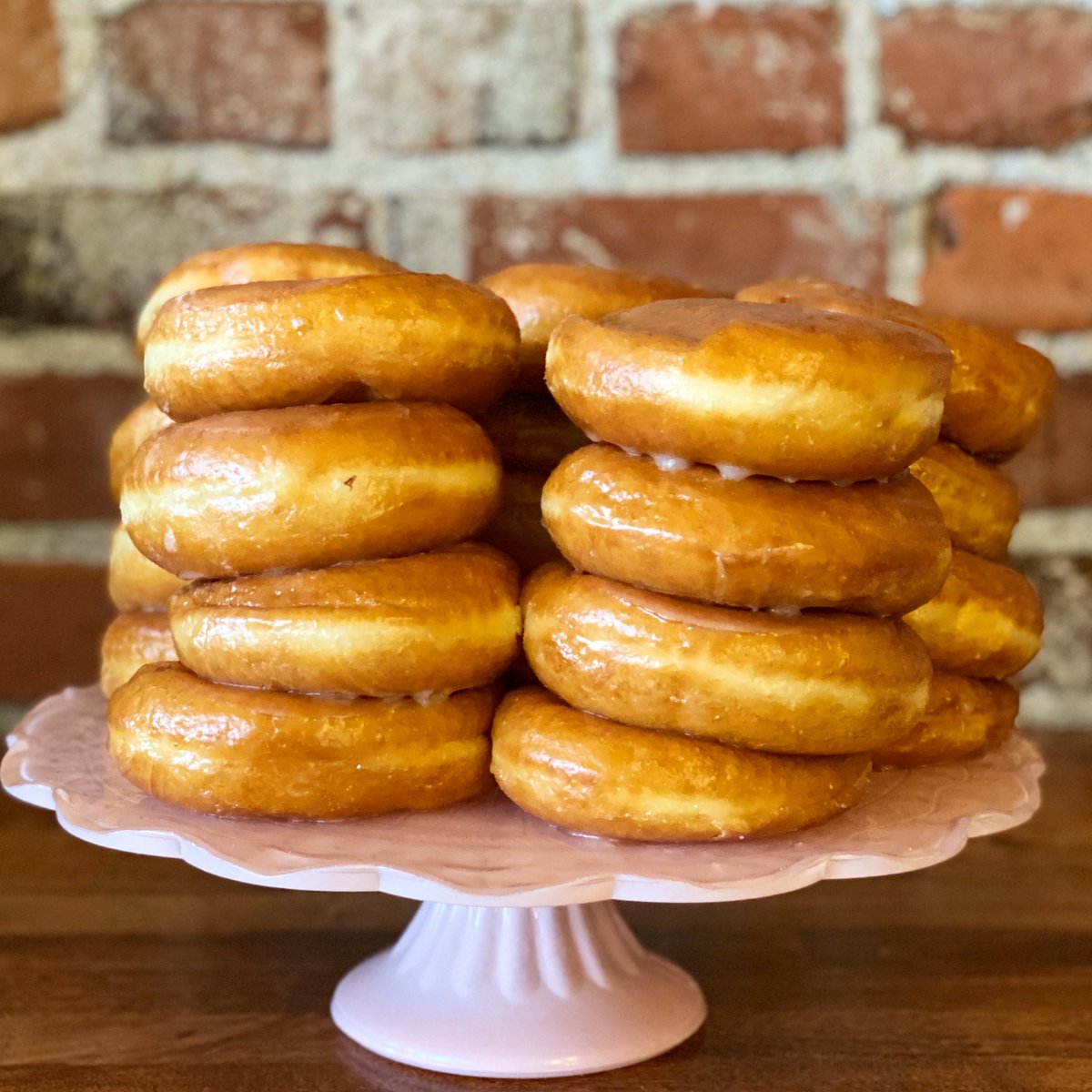 Cle Elum Bakery tweet media