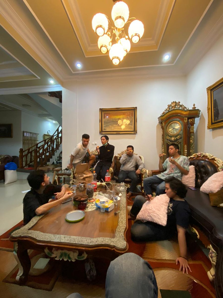 scive02's tweet photo. Panjang umur pertemanan https://t.co/nIYxob16WD