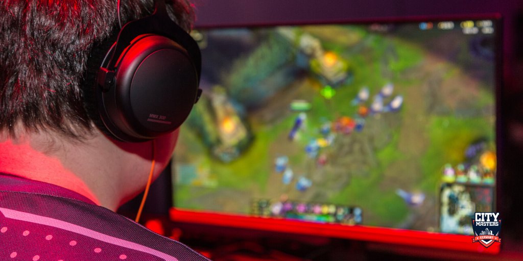 💥Fight On💥
Wir trotzen der Situation und der daher pausierenden City Masters und veranstalten ein 1vs1 und ein 2vs2 Turnier! 
🕰️ Samstag, 16.05. 15:00 Uhr 1vs1 Turnier
🕰️ Sonntag, 17.05. 15:00 Uhr 2vs2 Turnier
📺  twitch.tv/citymastersde 
#citymastersde #leagueoflegends