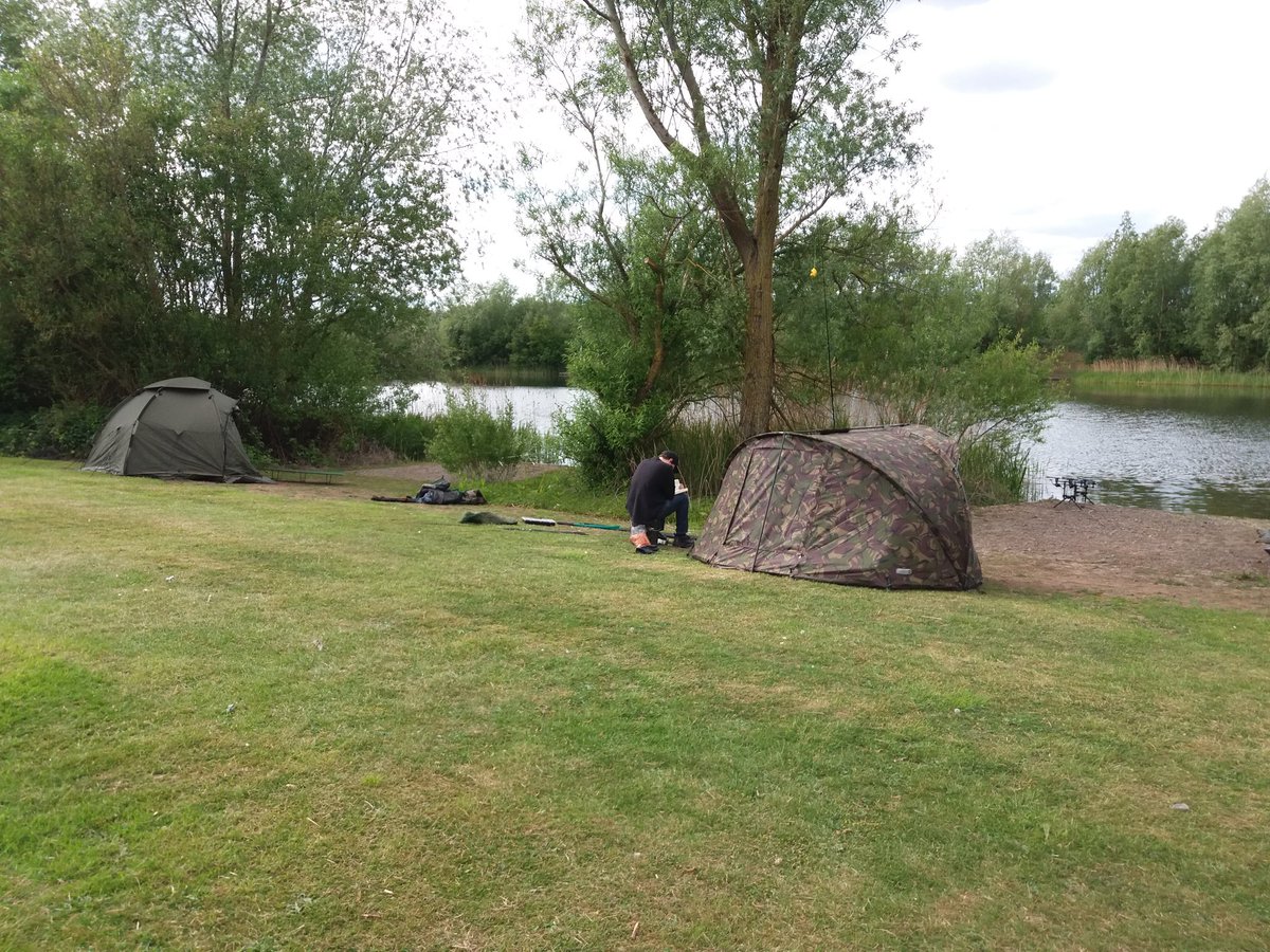 steven_hendren's tweet photo. Back on the bank....time to unwind an relax a bit 😎😎😎 https://t.co/1KXVZvA04h