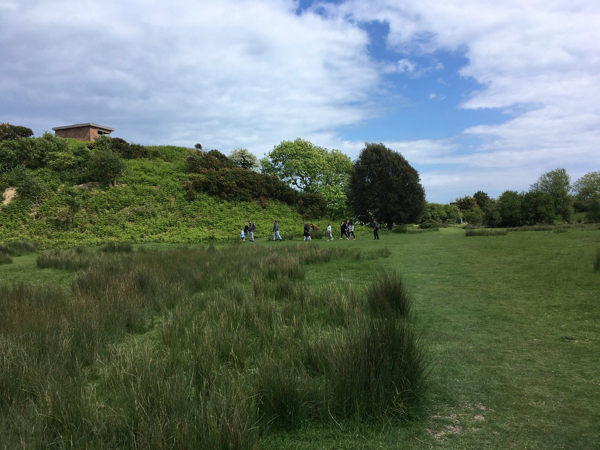 Picnic anyone? ⁦<a href="/sussex_police/">Sussex Police</a>⁩ Toot Rock Pett Level