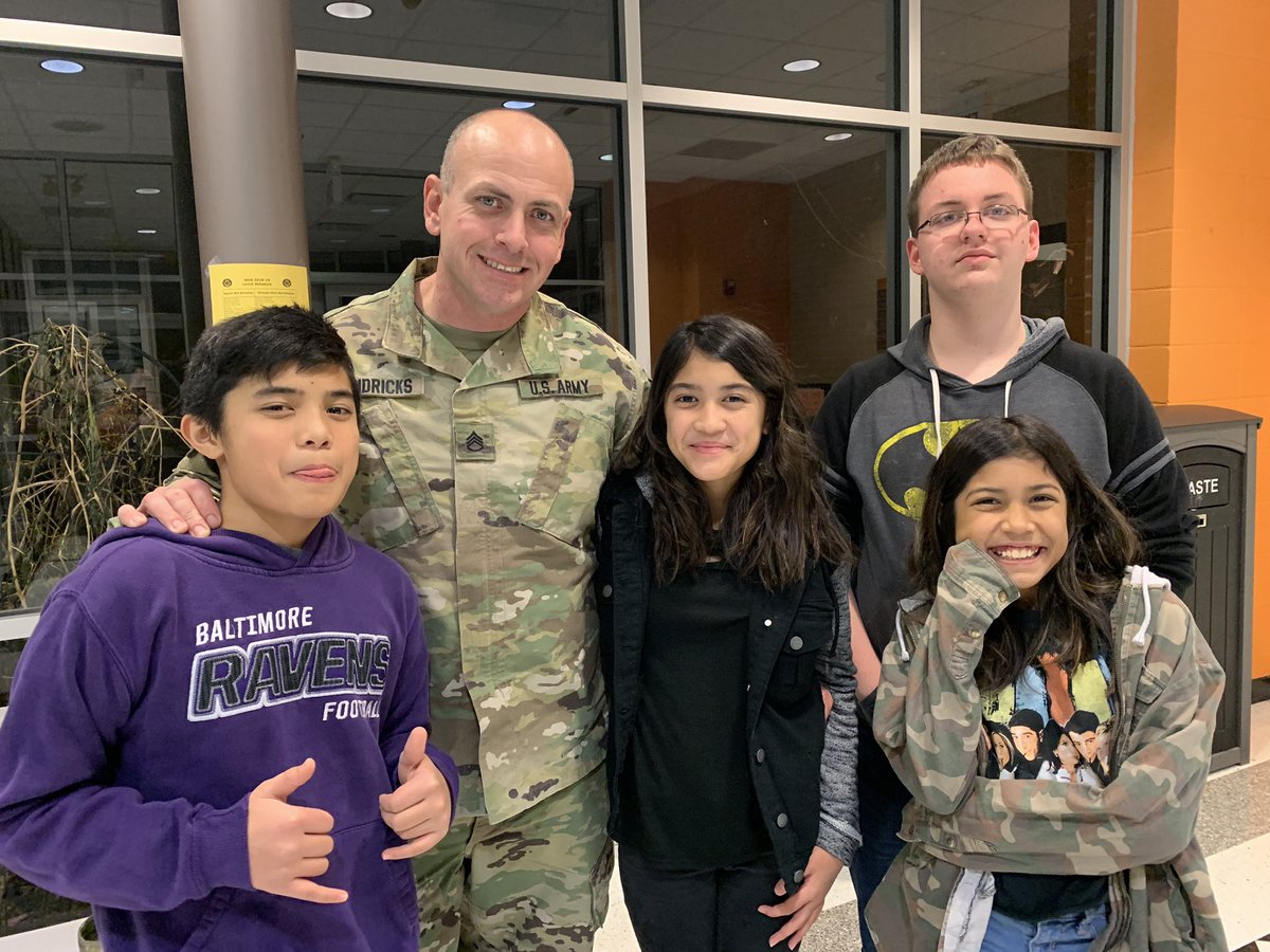 National Armed Forces day, thanks to all the brave men and women out there!! Most of all thank you to my husband, 15 years and counting... #USArmy <a href="/USArmy/">U.S. Army</a> #ArmyWife