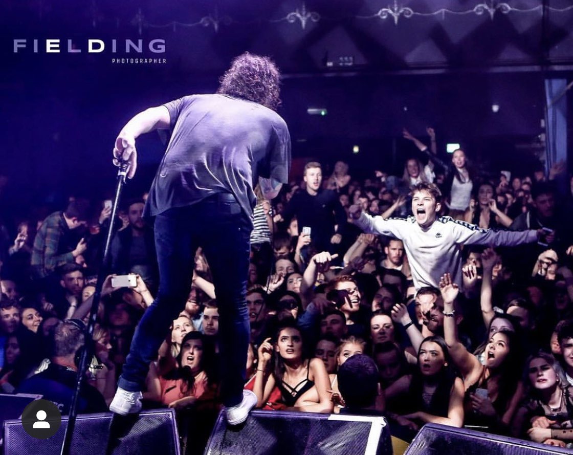 PIGEON_MATT's tweet photo. Should be playing a sold out home town show at Leeds Academy tonight, but sadly it’s not to be! The thing Ive missed most about not playing this tour is the lack of interaction with a crowd, seeing people up close &amp; personal &amp; feeding off the reaction of an audience..tweet 1 of 3 https://t.co/Z8MxDb0w1b