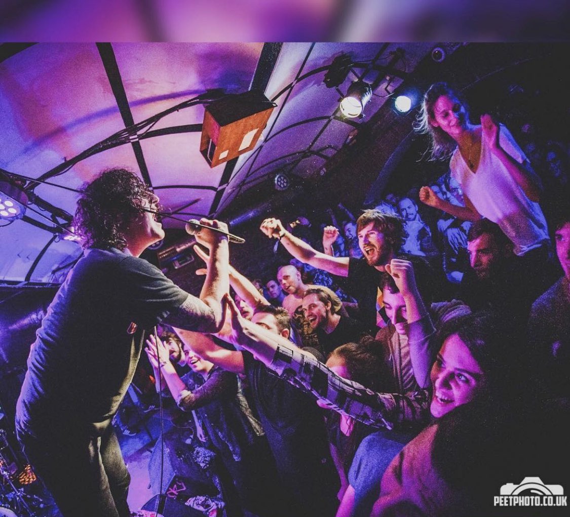 PIGEON_MATT's tweet photo. Should be playing a sold out home town show at Leeds Academy tonight, but sadly it’s not to be! The thing Ive missed most about not playing this tour is the lack of interaction with a crowd, seeing people up close &amp; personal &amp; feeding off the reaction of an audience..tweet 1 of 3 https://t.co/Z8MxDb0w1b